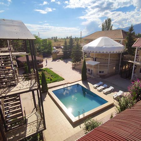 Hotel Адилет Cholpon-Ata Esterno foto