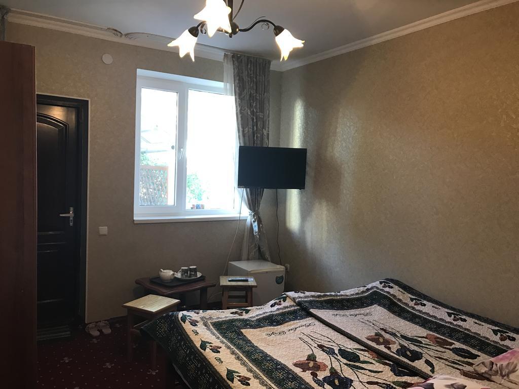 Hotel Адилет Cholpon-Ata Esterno foto