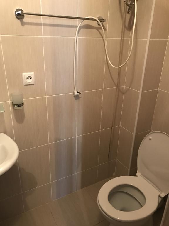 Hotel Адилет Cholpon-Ata Esterno foto