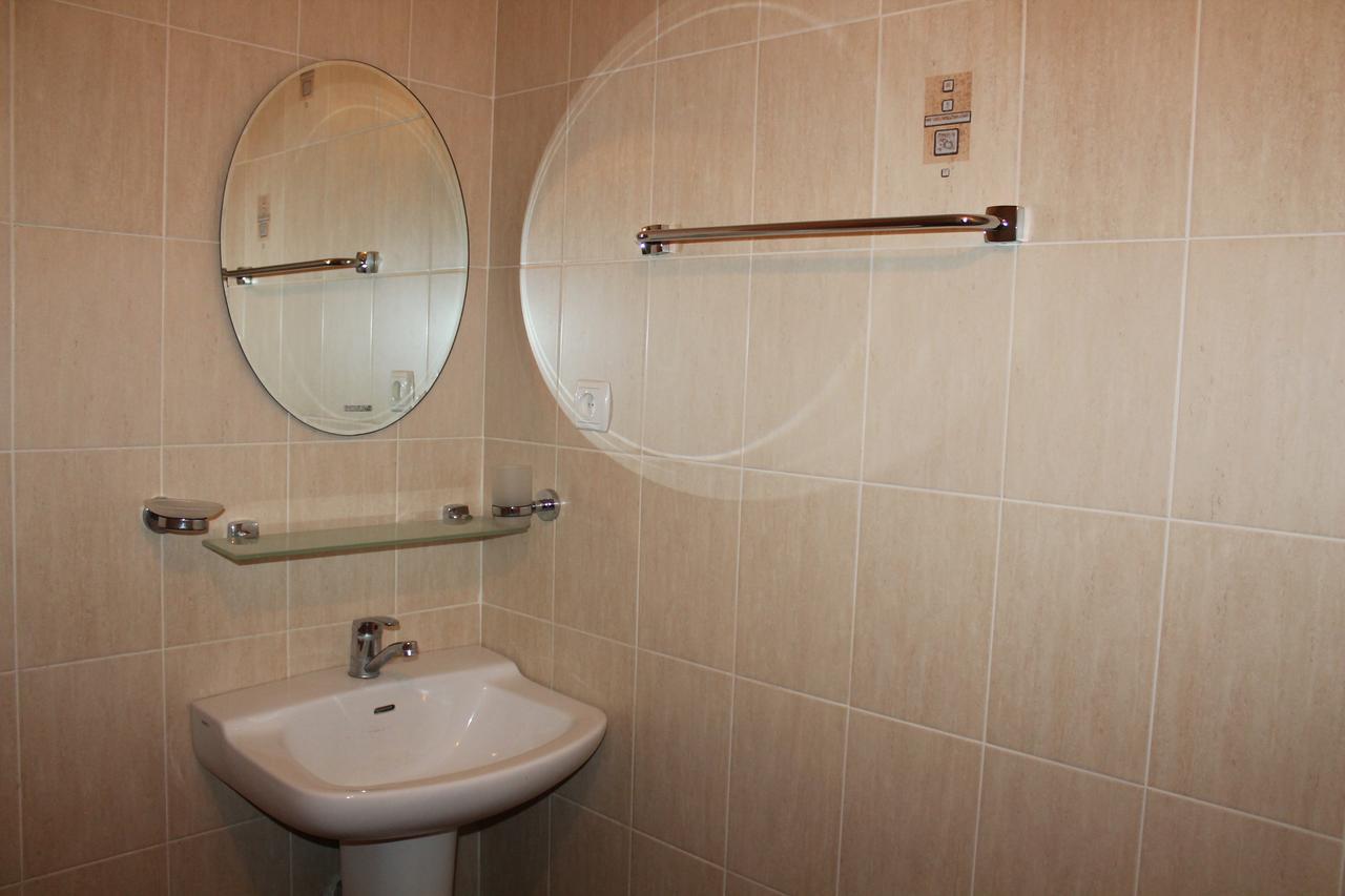 Hotel Адилет Cholpon-Ata Esterno foto