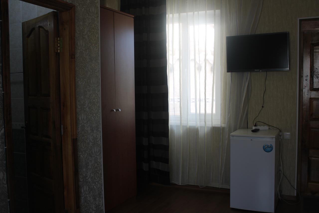 Hotel Адилет Cholpon-Ata Esterno foto