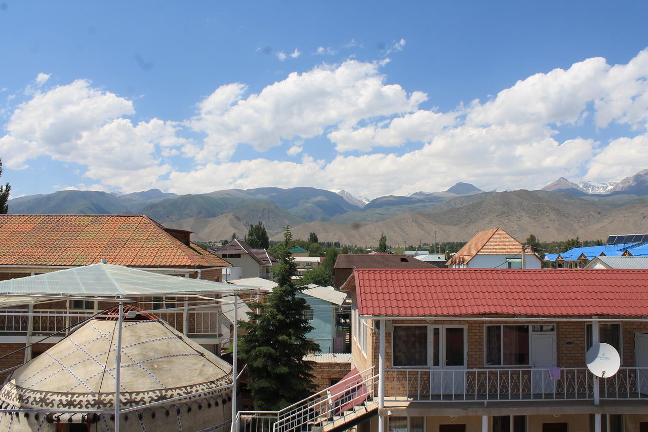 Hotel Адилет Cholpon-Ata Esterno foto