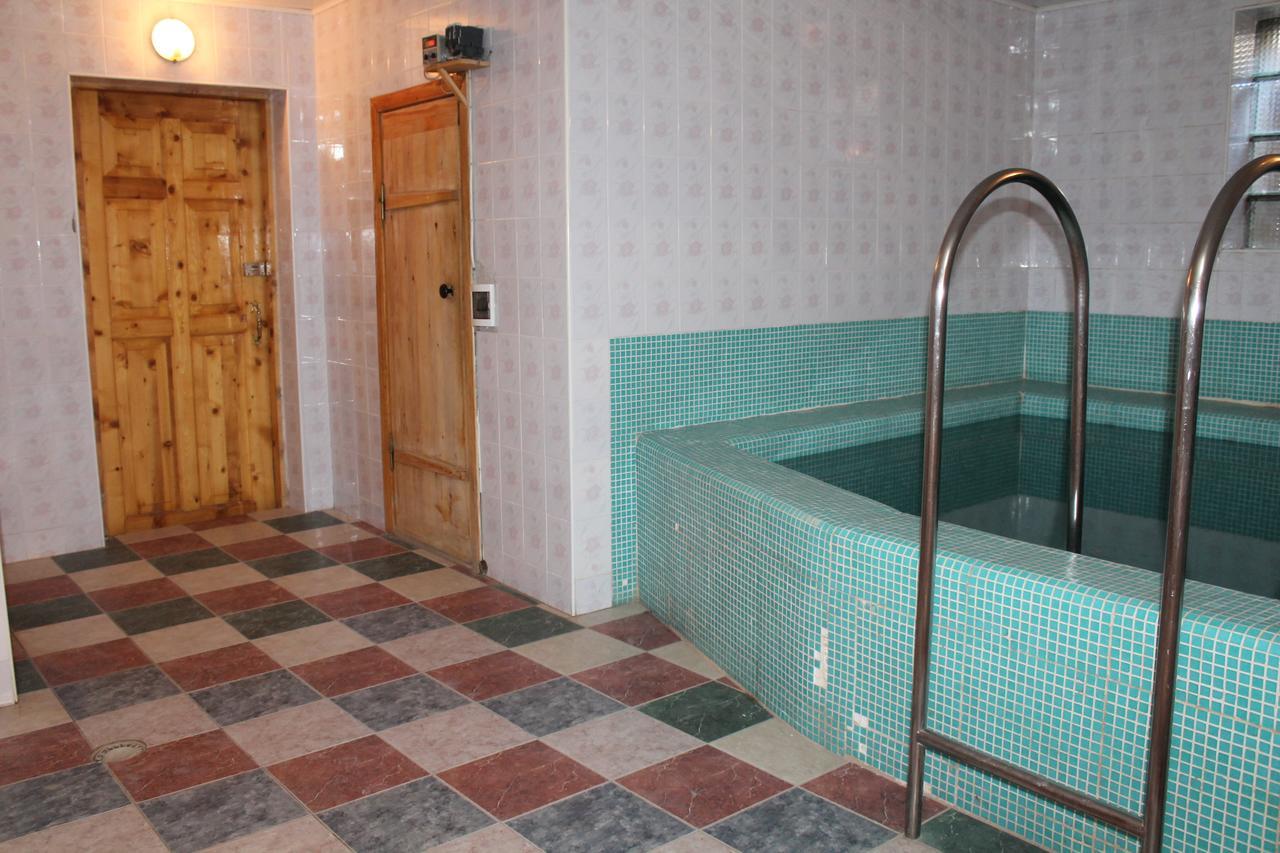 Hotel Адилет Cholpon-Ata Esterno foto